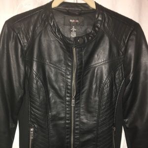 Size medium, ladies jacket.